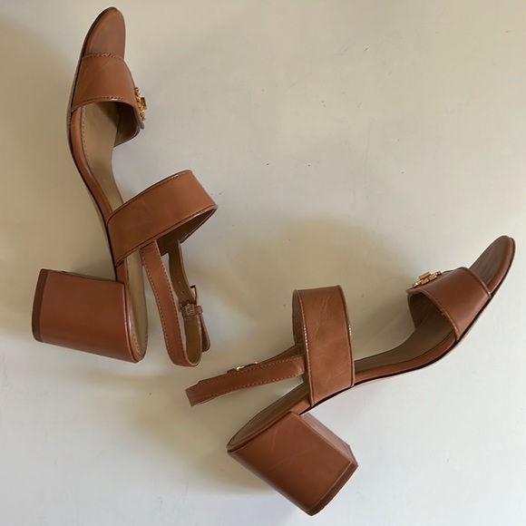 Tory Burch Tan Sandals - Picture 13 of 16